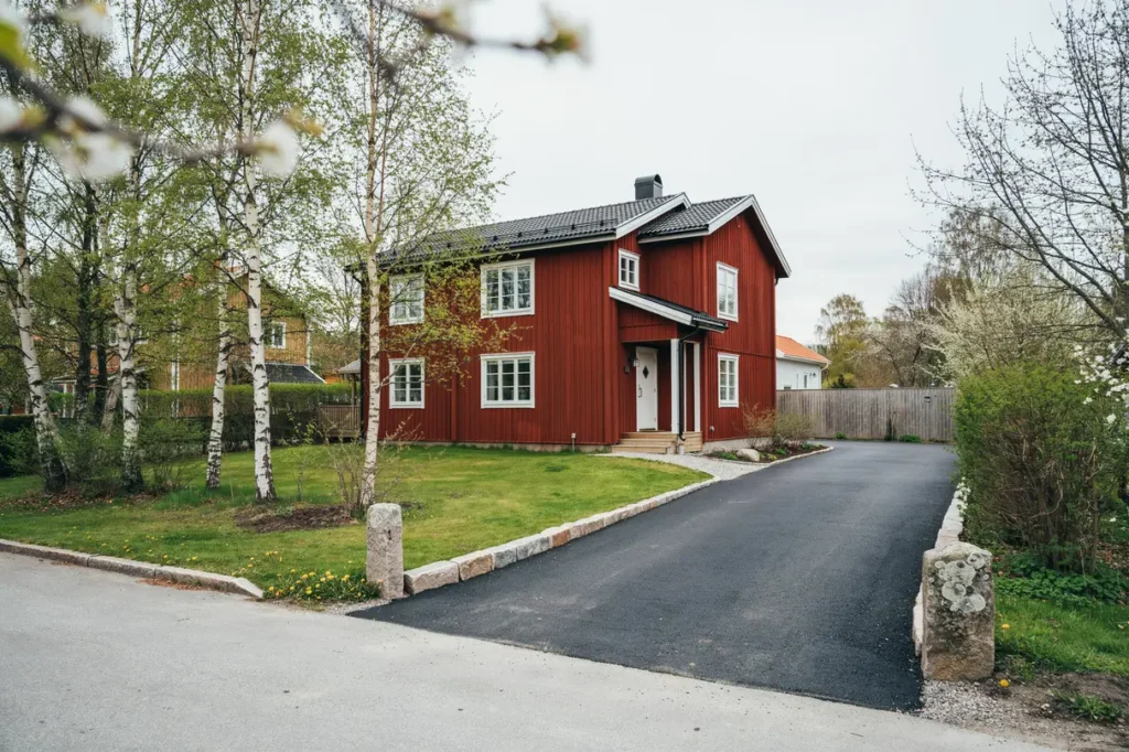 asfaltera uppfarten r tt fr n start s f r du en snygg t lig och l ttsk tt entr