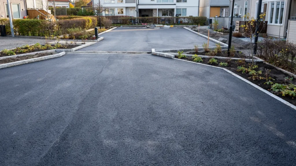 asfaltering av radhusuppfart med kantst d i kersberga ster ker